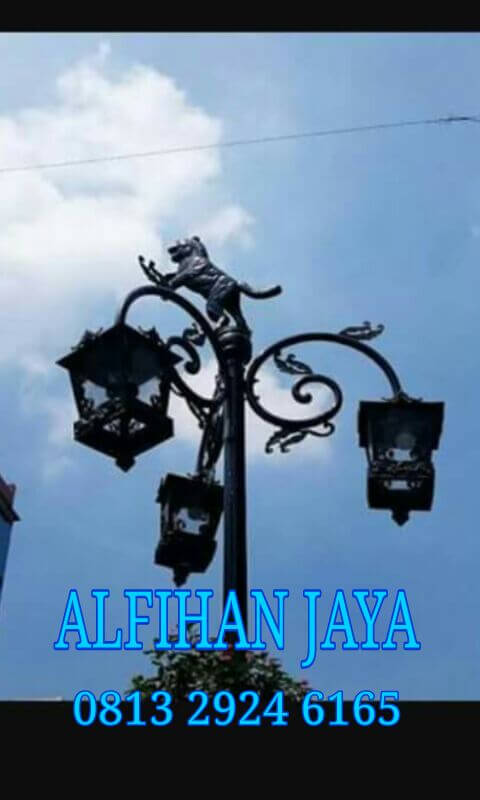 tiang besi lampu jalan